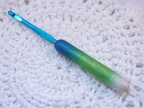 Pretty Ombre' with Ocean Critters Design Crochet Hook