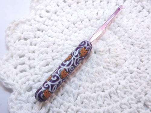 Cute Kitty Cats on a Purple Swirly Background Polymer Clay Crochet Hook