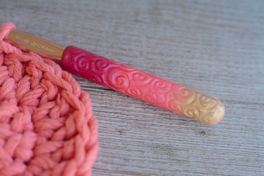 Sunset Ombre with Swirl Design Crochet Hook